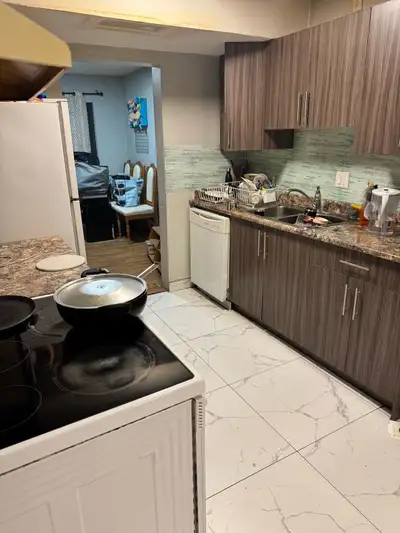 Three bedroom with two washroom town house . Available in Newton for rent from 1 February 2026. Hous...