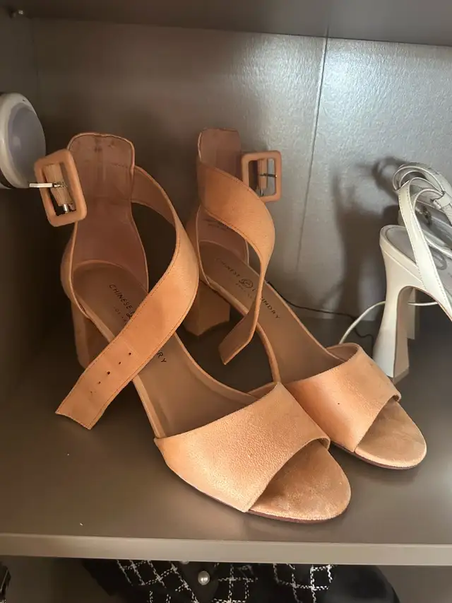  MOVING SALE – Women’s Shoes & Sandals  in Women's - Shoes in Mississauga / Peel Region - Image 9