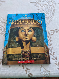 The Usborne Introduction to Archaeology. Scholastic Edition.