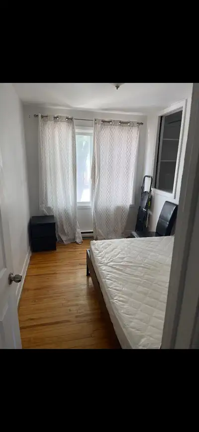 CHAMBRE À LOUER