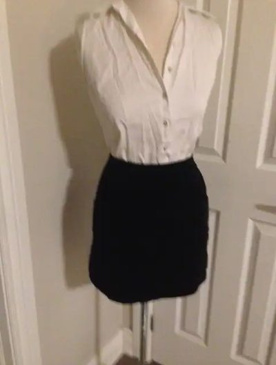 Woman Dynamite skirt mini Black Velvet Size 5/6 Waist 26", View more
