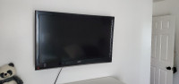 TV SANYO 42 inch (not a smart TV)