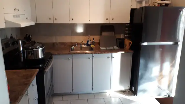 St-Hubert - 4 1/2 - Libre 1er Fevrier