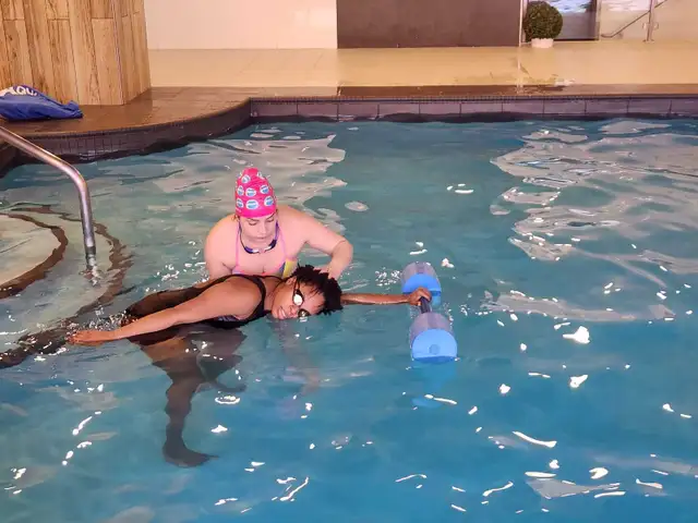 Swimming Lessons472308438910914564