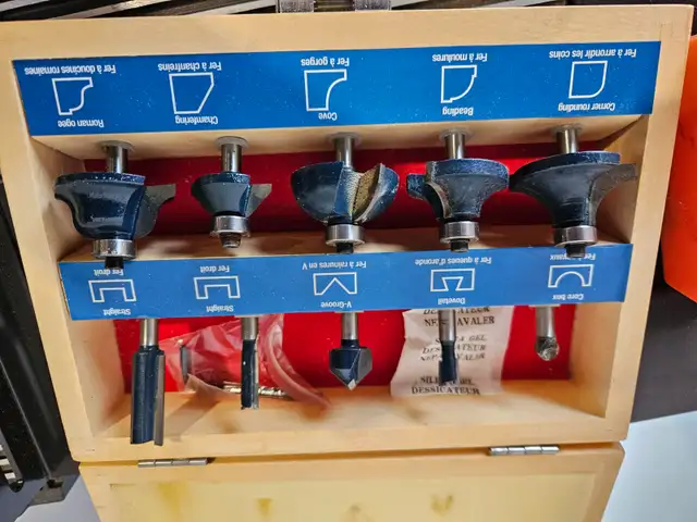 Router + Router Table in Power Tools in St. Catharines - Image 5