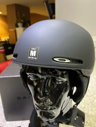 New Oakley Helmet with MIPS, View more