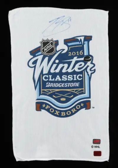 2016 Winter Classic Game Towel measures approximately 17" x 17" in size and has been hand-signed Bre...