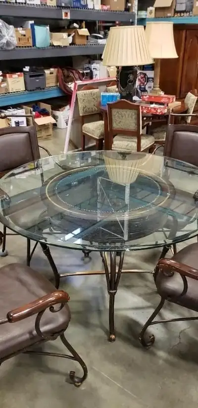 TABLE - GLASS + 4 METAL+LEATHER CHAIRS, View more