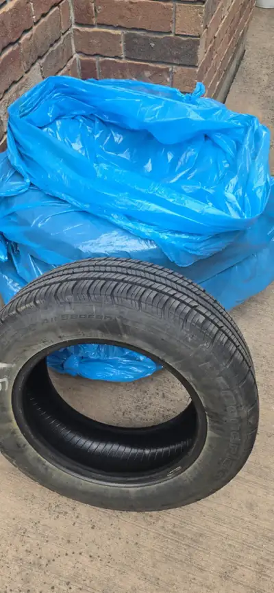 4 x BFgodwrich Advantage Confort All season 195/65R15 BFGoodrich. Seasons: Year Round. 4 SEASON APRO...