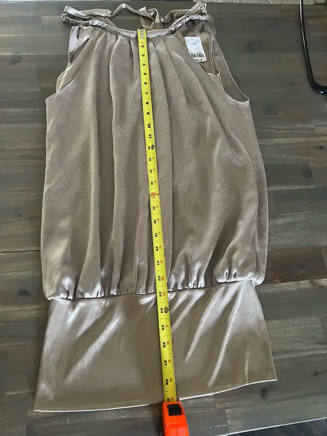 le chateau ®️ Halter Dress in Women's - Dresses & Skirts in Calgary - Image 4