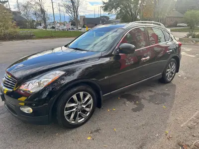 Selling 2015 Infiniti qx50, very low kms, only driving 135000 kms, runs and drive like new, selling...