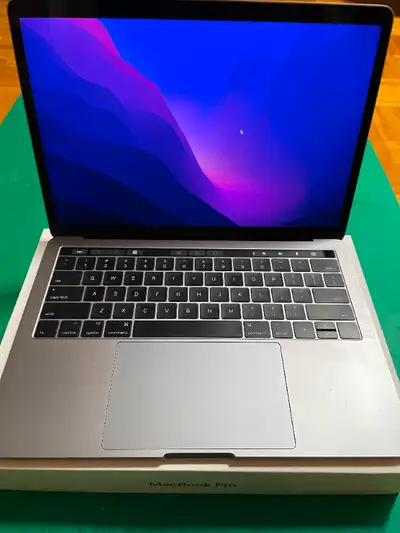 Macbook pro 13inch 2017