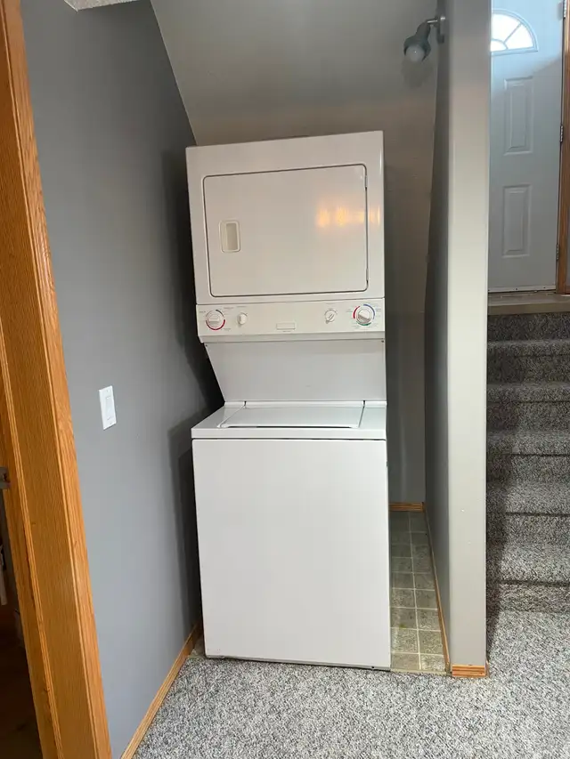 For Rent Dec 1. $1200. 2 Bed, 1.5 Bath Saamis Heights 4plex in Long Term Rentals in Medicine Hat - Image 9