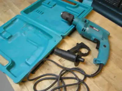 Perceuse à percussion / Hammer drill, View more