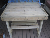 Rustic Woodpallet Benches, Patio Tables & More