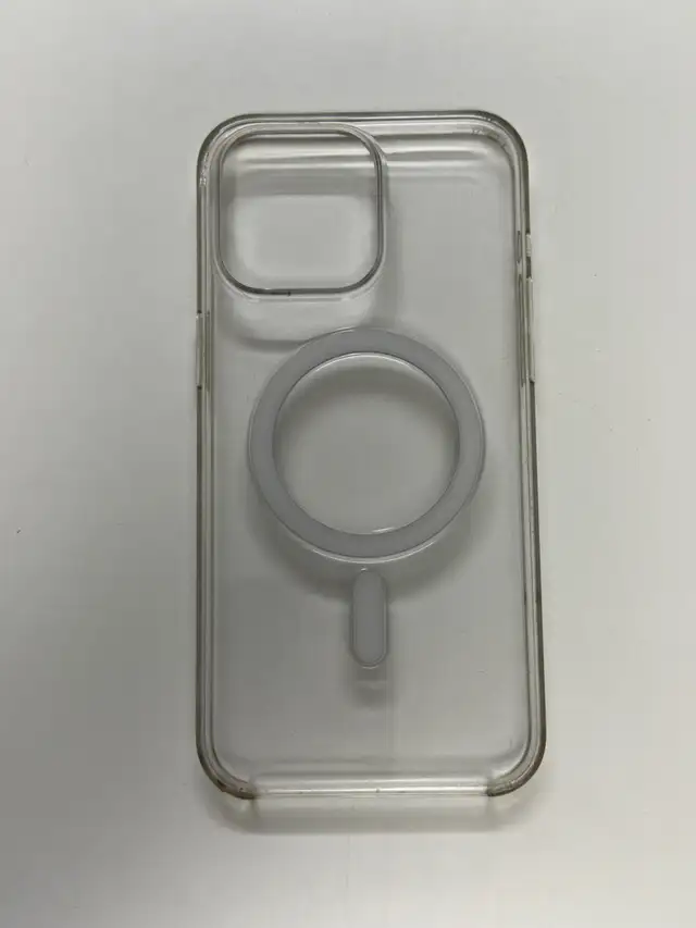 Genuine Apple iPhone 15 Pro Max Clear Case with MagSafe in General Electronics in Windsor Region - Image 2