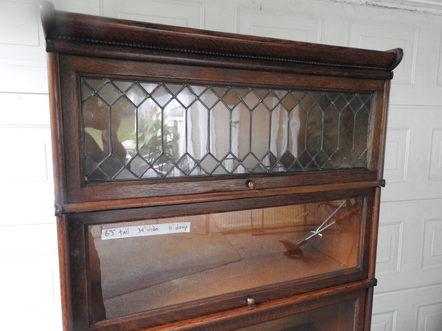 Antique Barrister Bookcase mission, 4 glass levels, one lead in Bookcases & Shelving Units in Hamilton - Image 3