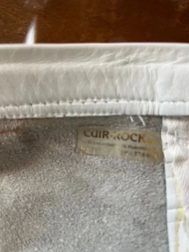 AUBAINE JUPE EN CUIR BLANCHE GR 28 ET 16 PO LONG in Women's - Dresses & Skirts in Trois-Rivières - Image 5