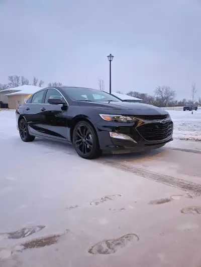 2024 Chevrolet Malibu 1LT Blackout Sport Edition LOW KM - 28,271 * SUNROOF * HEATED SEATS * REMOTE S...