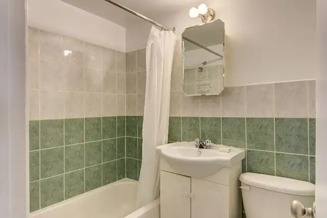 West island short term rental, $1500/monthly, Dorval, Studio ava in Short Term Rentals in City of Montréal - Image 5