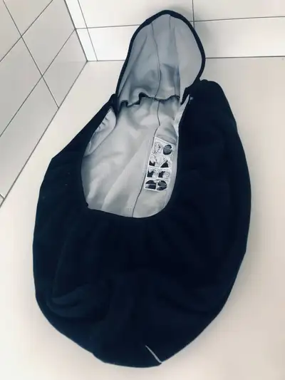 Protège bébé, très confortable ,intérieur en tissus très doux., View more