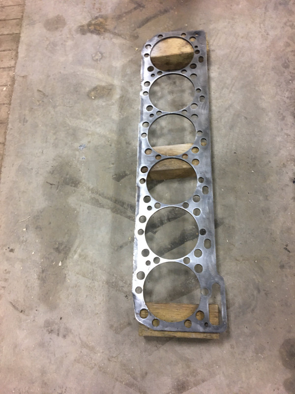 Cat 3406 E. Parts.  Spacer Plate in Engine & Engine Parts in Grande Prairie