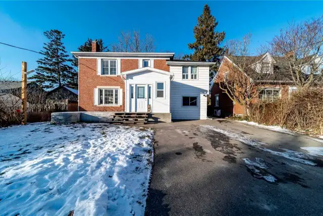 3 Bed 1 bath House Rent in East Galt May 1st in Long Term Rentals in Cambridge - Image 9
