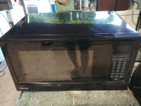 Microwave Black Large Danby - Works Like new