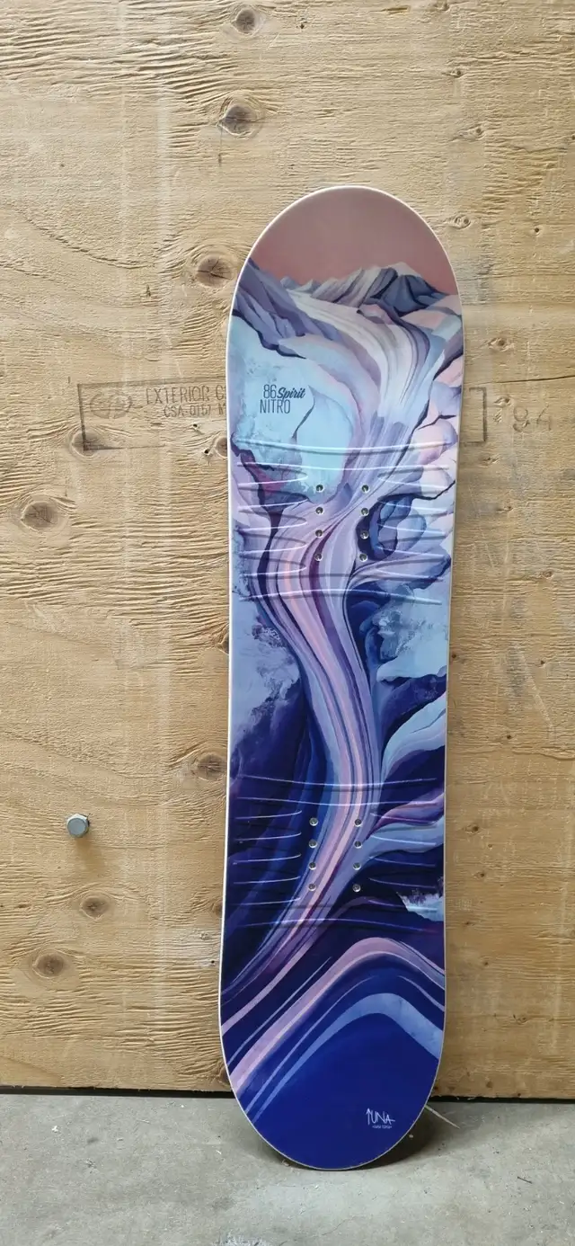 VENDU-Snowboard NITRO 86cm - NEUF - AM02 in Other in City of Montréal - Image 2