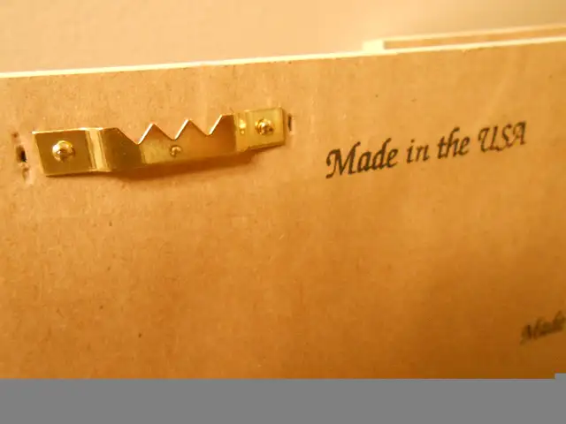 Flower Picture Set - 2 in Home Décor & Accents in Hamilton - Image 6