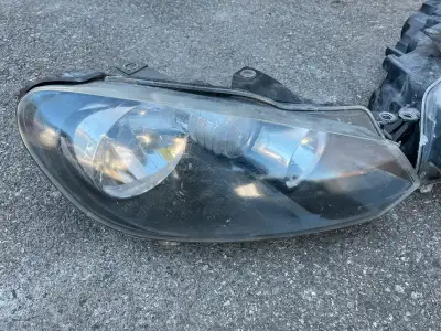 Headlight passager pour golf mk6 2010-2013 Elle n'est pas parfaite quelques petits défaults, mais el...
