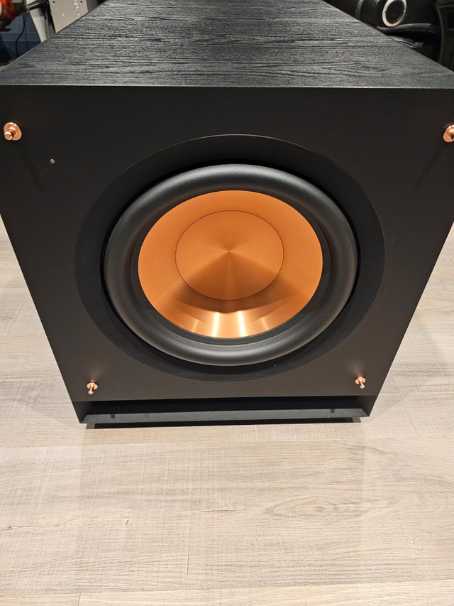 Klipsch RP1200SW 12" subwoofer in Speakers in City of Toronto