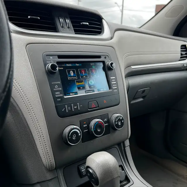 2017 CHEVROLET TRAVERSE | 8 PASS in Cars & Trucks in City of Toronto - Image 9
