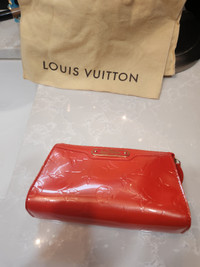 Authentic Louis Vuitton Vernis Trousse Cosmetic bag