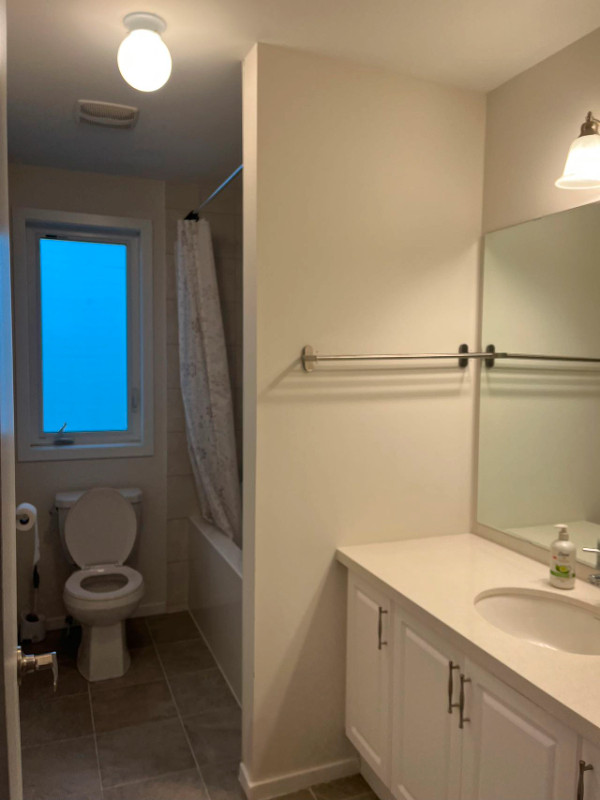 1 bedroom shared a washroom in Richmond Hill right now!!!! in Room Rentals & Roommates in Markham / York Region - Image 2