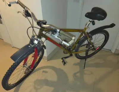 Raleigh XRP Chill 27 Speed Shimano Deore Mountain Bicycle, View more