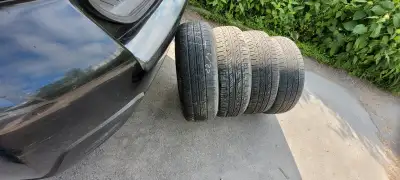 PNEUS D'ETE 205/60R16 HANKOOK each / chaque 30$ SUMMER TIRES HANKOOK 205 60 R16
