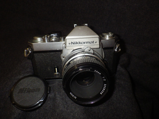 Vintage NIKKORMAT FT2 +50mm F:2 35 mm Film Camera From Japan dans Appareils photo et caméras  à Ville de Montréal - Image 2