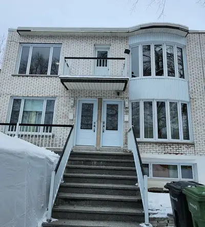 Appartement 5 1/2 pour reprise de bail jusqu'au 30 juin. Gratuit jusqu'à la fin mars, reprise de bai...