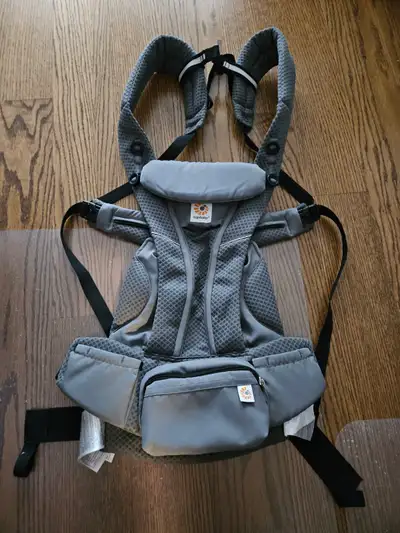 Ergobaby Omni Breeze baby carrier, View more