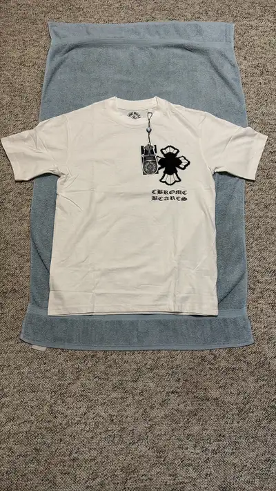 “Chrome Hearts Spray Cross” Tee, View more