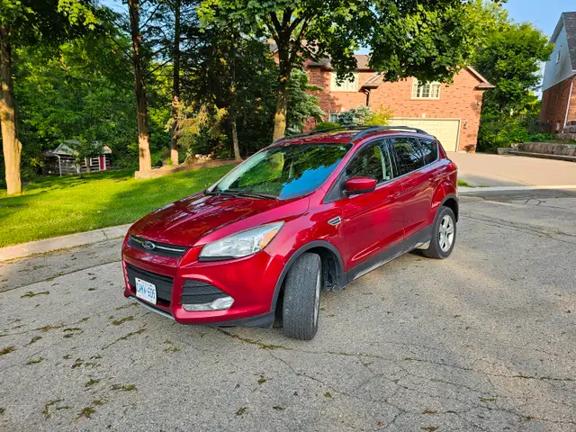 2015 Ford Escape in Cars & Trucks in Hamilton - Image 4