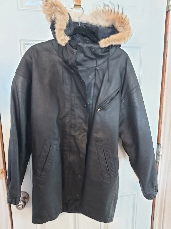 Beautiful & Warm Ladies Hooded Fur & Leather Winter Coat Size M in Women's - Tops & Outerwear in Saint John