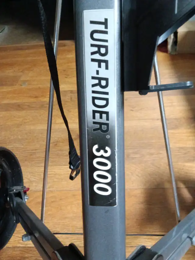 Turf Ride 3000 Golf Pull Cart in Golf in Dartmouth - Image 4