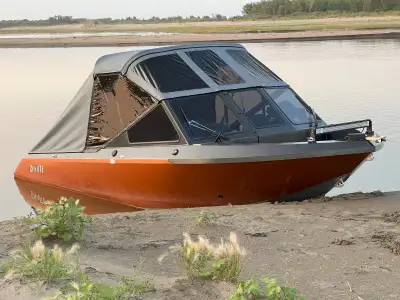 2021 Coyote Predator 190 Jet Boat, Open Bow w Doghouse – Kodiak 5.3L (343HP), 9 Stringer, UHMW, Load...