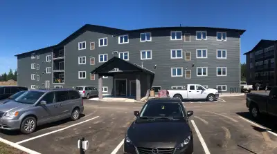 3 bedroom unit coming available for Nov.1st -Please email ParkdaleEstates@gmail.com or call/message...