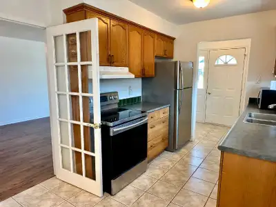 3 bedroom upper unit available for rent 