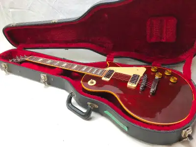 Pas d'échange - No trade Gibson Les Paul deluxe 1980 avec case d'origine 100 % original pas de modif...