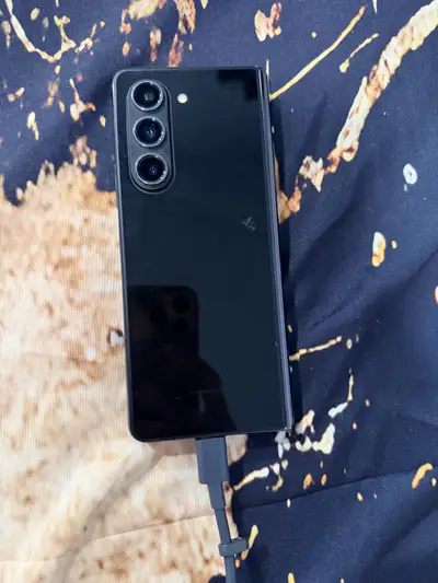  Samsung Galaxy Z Fold 5, View more