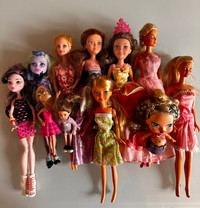 Lot de poupées style Barbie